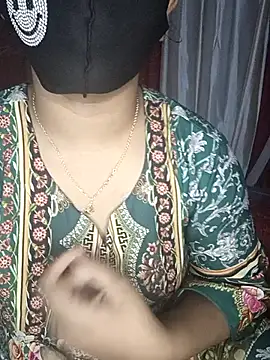 Snapshot of Ms-Nusrat chatting on 02-09-26, 05:44 Ms-Nusrat online show from 02-09-26, 05:44