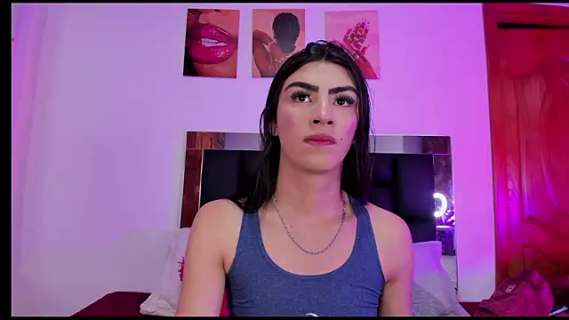 Snapshot of Isabella_Moon9 chatting on 02-05-26, 11:17 Isabella Moon9 online show from 02-05-26, 11:17