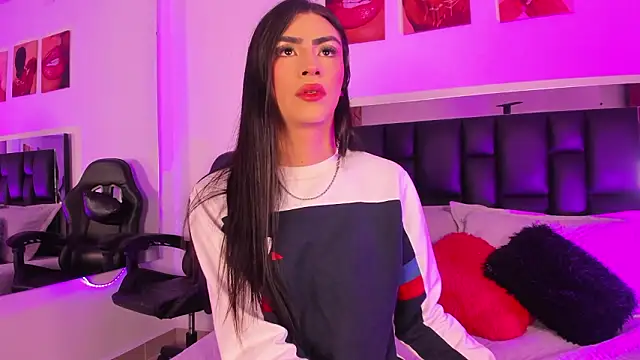 Snapshot of Isabella_Moon9 chatting on 02-22-26, 12:29 Isabella Moon9 online show from 02-22-26, 12:29