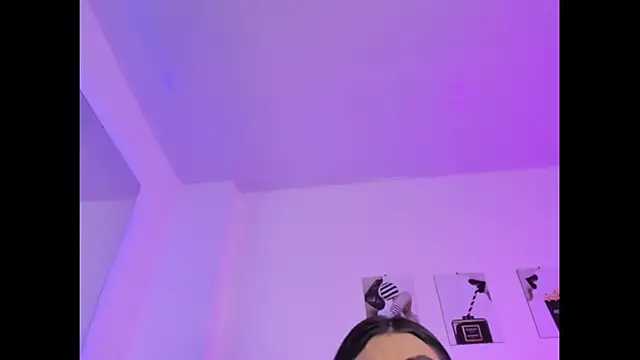 Snapshot of Isabella_Moon9 chatting on 02-11-26, 11:43 Isabella Moon9 online show from 02-11-26, 11:43