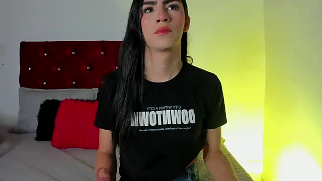 Isabella Moon9 online show from 06-27-26, 11:38