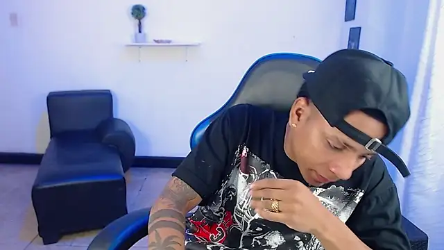 ostinn18 online show from 03-05-26, 02:13