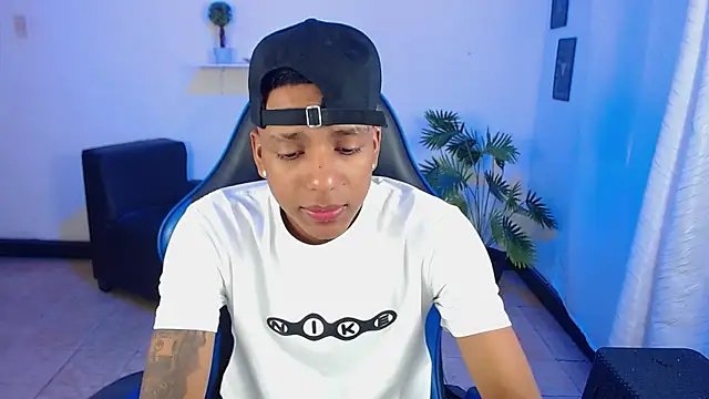 ostinn18 online show from 03-12-26, 02:43