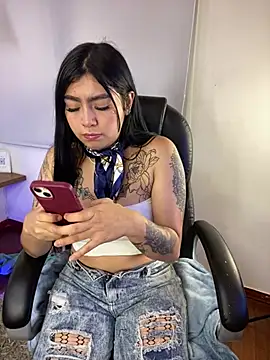 Snapshot of Angelica_pink18 chatting on 02-26-26, 05:07 Angelica pink18 online show from 02-26-26, 05:07