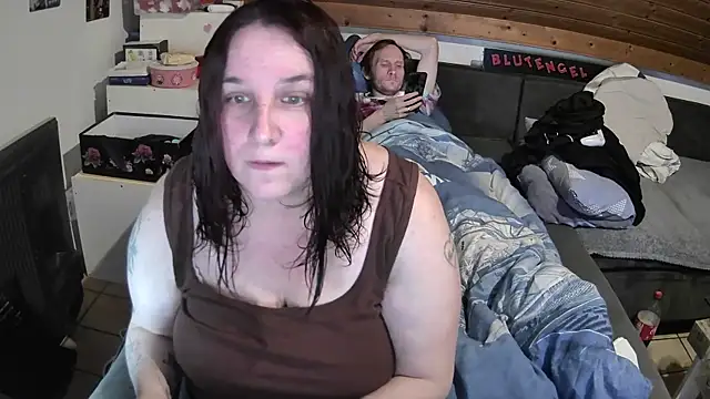 Snapshot of Blutengel_42 chatting on 02-22-26, 02:30 Blutengel 42 online show from 02-22-26, 02:30