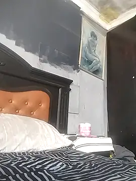 Snapshot of candy1625 chatting on 02-08-26, 08:12 candy1625 online show from 02-08-26, 08:12