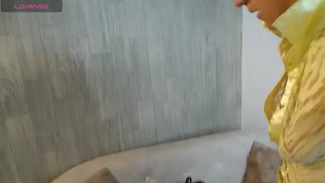 sara marrisson online show from 04-10-26, 10:06