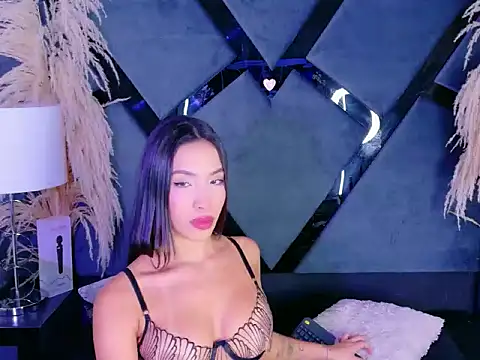 KylieWhitee online show from 02-06-26, 06:09