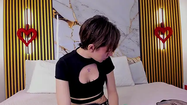 Snapshot of noha_ns chatting on 02-23-26, 10:43 noha ns online show from 02-23-26, 10:43