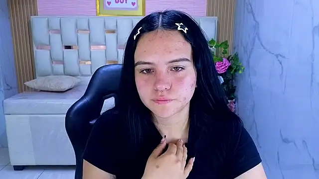 sarita 09 s online show from 07-18-26, 03:04