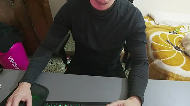 Daniiiel13 online show from 02-05-26, 08:48