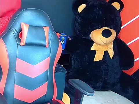 thyara noa online show from 02-20-26, 07:16