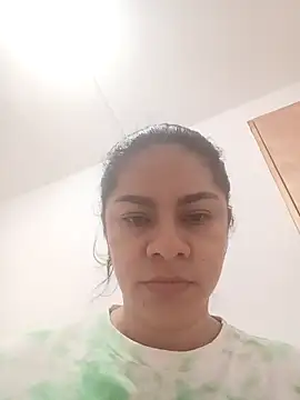 Snapshot of luna_pinky chatting on 02-26-26, 06:52 luna pinky online show from 02-26-26, 06:52