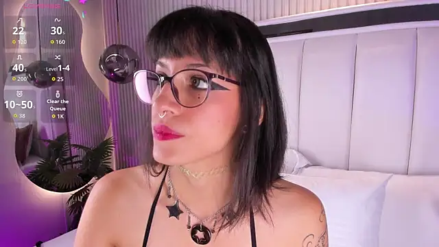 Snapshot of ViolettaColinss chatting on 07-17-26, 11:40 ViolettaColinss online show from 07-17-26, 11:40