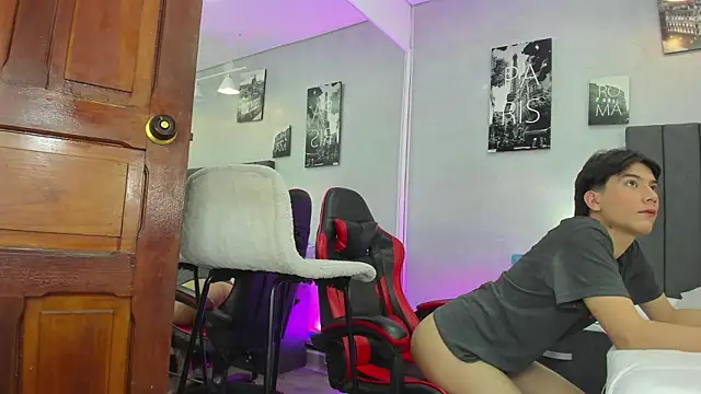 Raphael Nyon online show from 03-02-26, 05:08