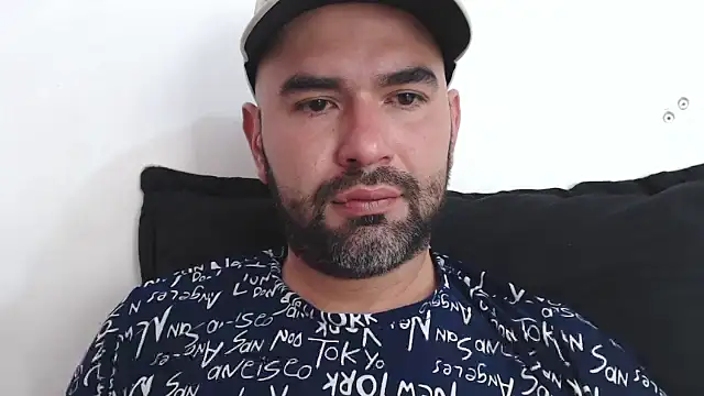 hairyandbigmann online show from 05-12-26, 07:53