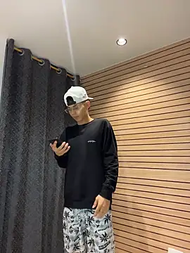 TheBatMansion online show from 04-02-26, 04:19