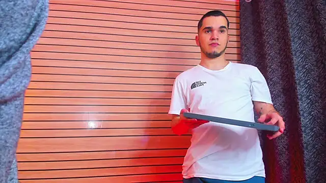 TheBatMansion online show from 04-18-26, 12:57