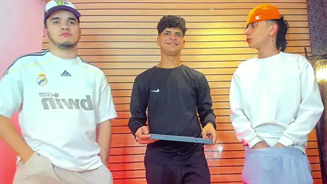 TheBatMansion online show from 04-09-26, 06:15