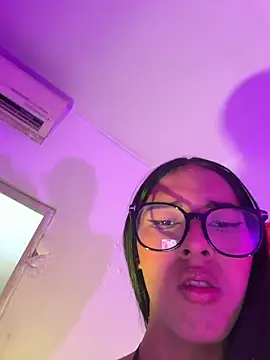 Snapshot of mariana_doll2 chatting on 02-24-26, 12:55 mariana doll2 online show from 02-24-26, 12:55