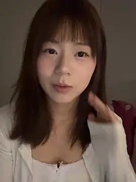 Snapshot of Nana-3 chatting on 04-10-26, 03:41 Nana-3 online show from 04-10-26, 03:41