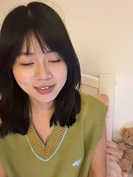 Snapshot of Nana-3 chatting on 03-04-26, 03:53 Nana-3 online show from 03-04-26, 03:53