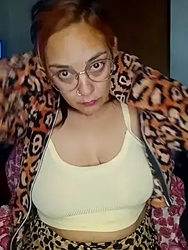 kuramaqueen online show from 07-07-26, 04:26