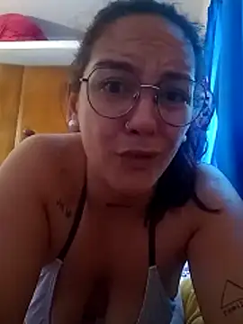 Snapshot of kuramaqueen chatting on 02-05-26, 10:22 kuramaqueen online show from 02-05-26, 10:22