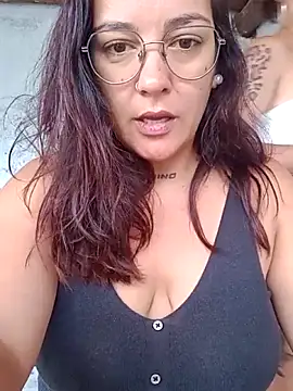 Snapshot of kuramaqueen chatting on 02-21-26, 06:10 kuramaqueen online show from 02-21-26, 06:10