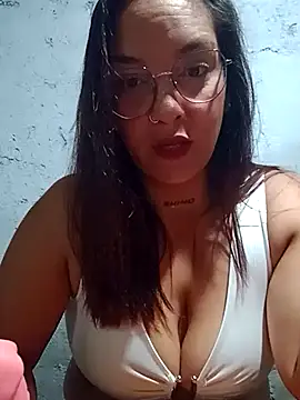 Snapshot of kuramaqueen chatting on 03-05-26, 02:41 kuramaqueen online show from 03-05-26, 02:41