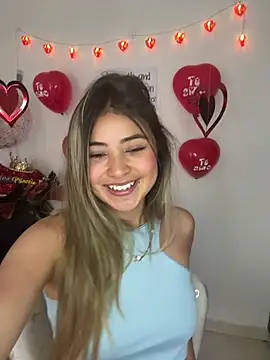 Snapshot of sweetlove- chatting on 02-16-26, 09:56 sweetlove- online show from 02-16-26, 09:56