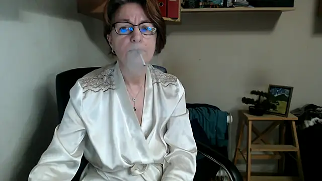 Snapshot of katemodel chatting on 05-28-26, 06:10 katemodel online show from 05-28-26, 06:10