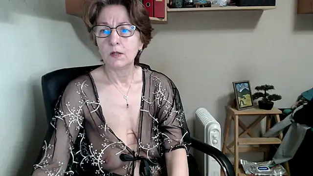 katemodel online show from 03-08-26, 07:00