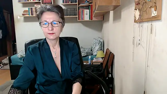 katemodel online show from 09-21-25, 05:56