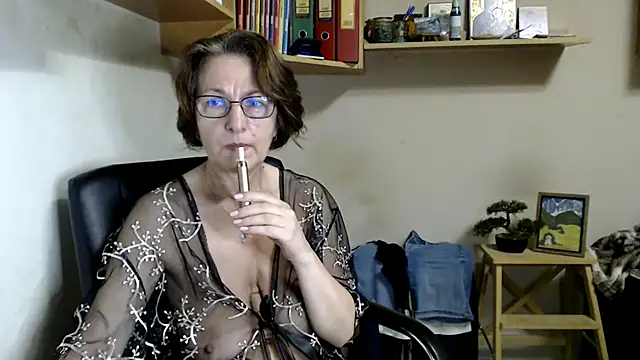 katemodel online show from 07-17-26, 08:00