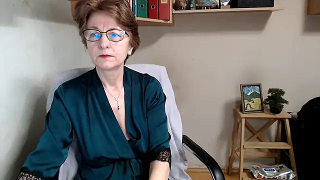 katemodel online show from 01-17-26, 07:45