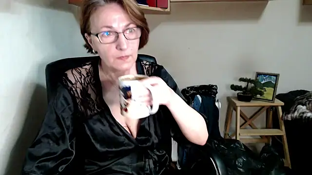katemodel online show from 06-10-26, 06:25