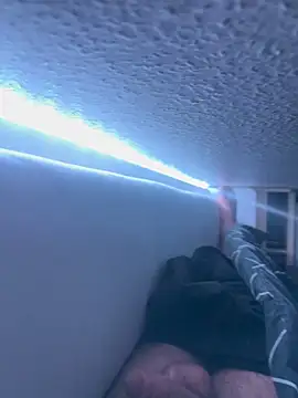 Snapshot of BIGDICK111000 chatting on 02-18-26, 01:36 BIGDICK111000 online show from 02-18-26, 01:36