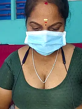 Snapshot of TamilSembaruthi143 chatting on 03-01-26, 03:56 TamilSembaruthi143 online show from 03-01-26, 03:56