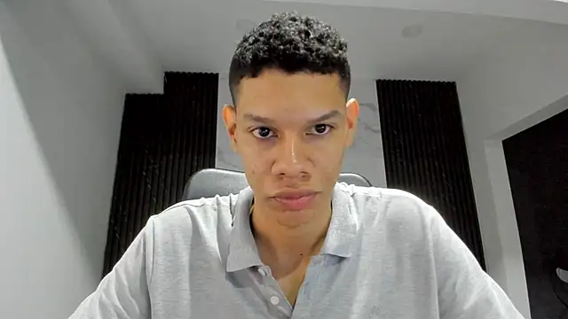 milo cruz  online show from 04-18-26, 02:58