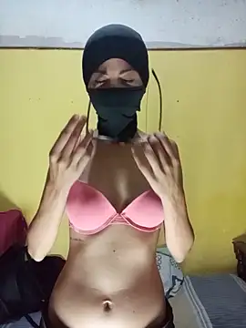 Lilijms97  online show from 06-19-26, 03:45