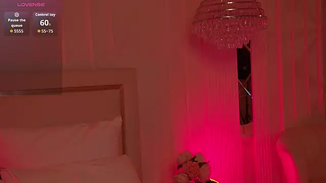 MollyHilton online show from 03-31-26, 05:59