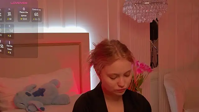 MollyHilton online show from 03-10-26, 06:12