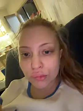 MollyHilton online show from 03-08-26, 03:15