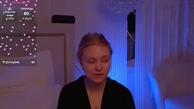 MollyHilton online show from 04-09-26, 02:45