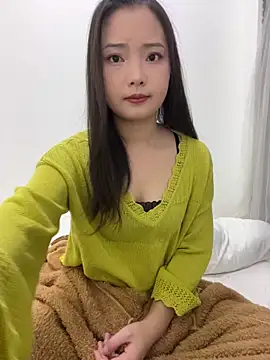 Snapshot of BIGBABYYEYE chatting on 02-01-26, 02:04 BIGBABYYEYE online show from 02-01-26, 02:04