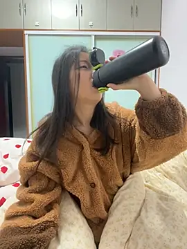 Snapshot of BIGBABYYEYE chatting on 02-07-26, 02:58 BIGBABYYEYE online show from 02-07-26, 02:58