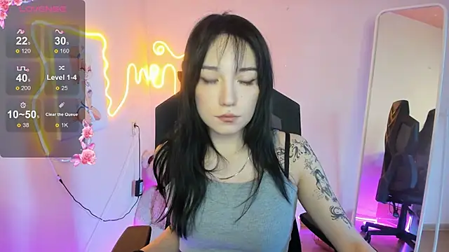 AliceeinWonderlanddd online show from 02-22-26, 02:36