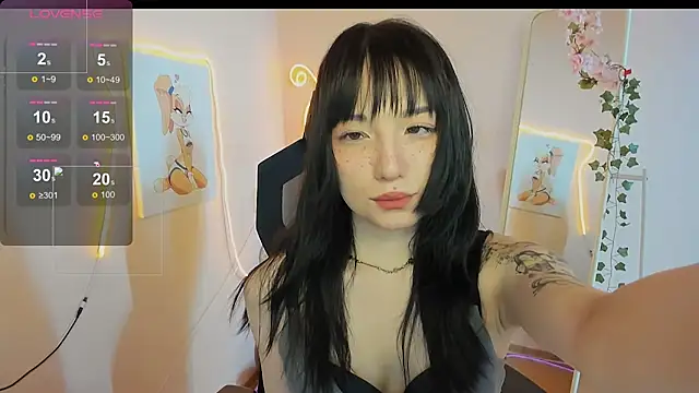 Snapshot of AliceeinWonderlanddd chatting on 05-02-26, 02:17 AliceeinWonderlanddd online show from 05-02-26, 02:17