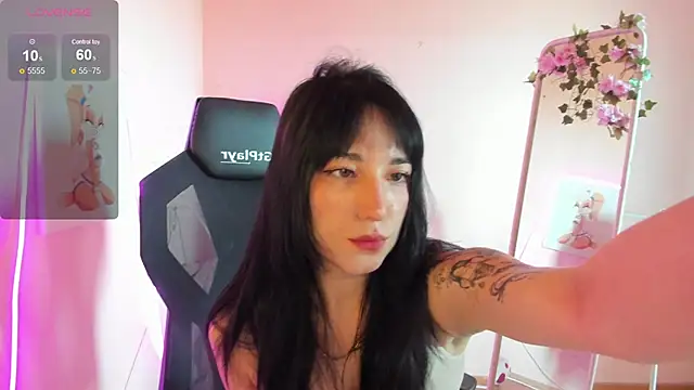 AliceeinWonderlanddd online show from 07-24-26, 02:18
